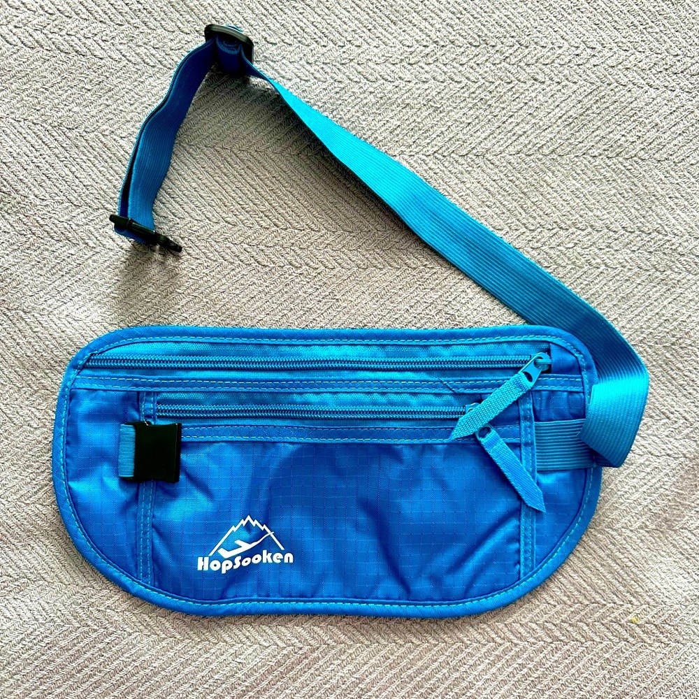 Hopsooken Waterproof Travel Belt Wallet/Waist Bag